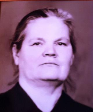 Попова Елена Петровна