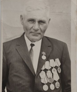 Карлашов Ефим Варфоломеевич