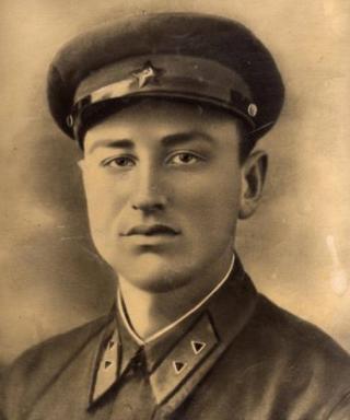 Сенин Иван Иванович