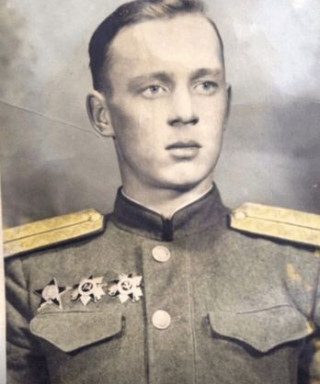 Жданов Аркадий Александрович