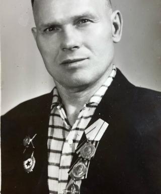 Черников Яков Сергеевич