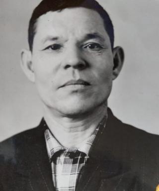 Сергеичев Иван Яковлевич