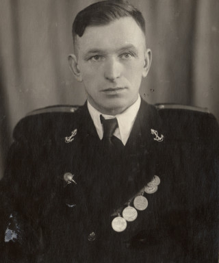 Максимов Петр Кузьмич