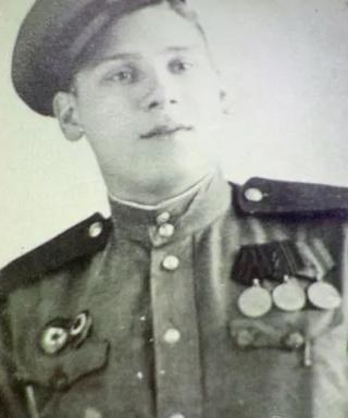 Ткачев Лев Евгеньевич
