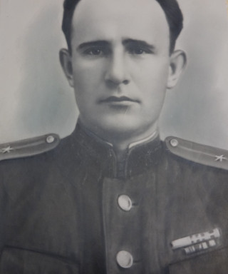 Лазарев Серафим Сергеевич