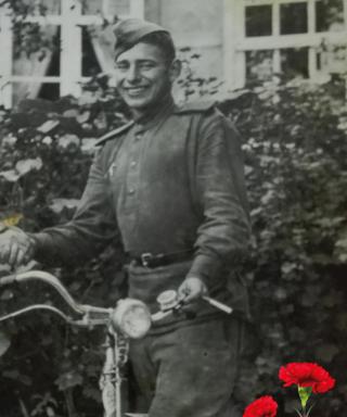 Медведев Дмитрий Ефимович