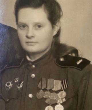 Савченко (Махалёва) Нина Васильевна