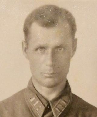 Комиссаров Степан Николаевич