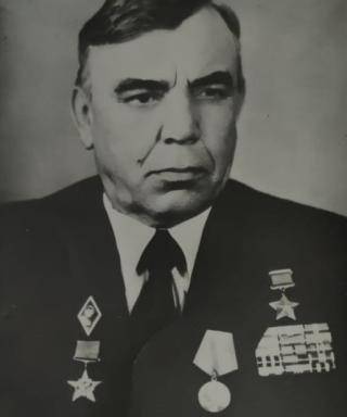 Богатырь Иван Иванович