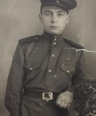 Махов Александр Андрианович