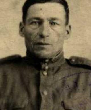 Леухин Александр Андриянович