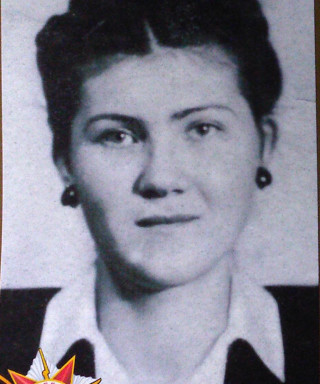 Петрова (Глазкова) Нина Петровна