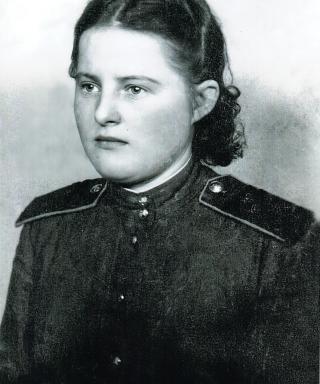 Чиканцева (Титова) Екатерина Васильевна