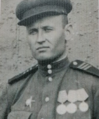 Корень Петр Петрович