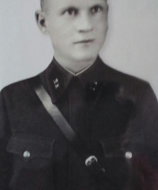 Комаров Михаил Романович