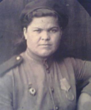 Антонова (Давыдова) Анна Ивановна