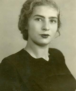 Трифонова (Ушарнева) Серафима Александровна