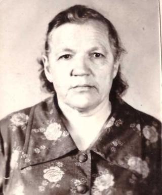 Астахова Александра Яковлевна