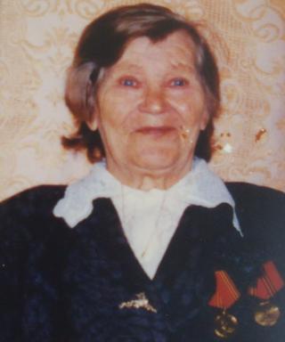 Колясникова (Буркова) Валентина Фёдоровна