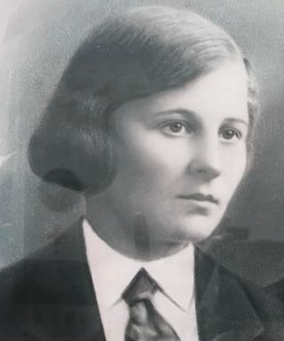 Андрианова Александра Степановна
