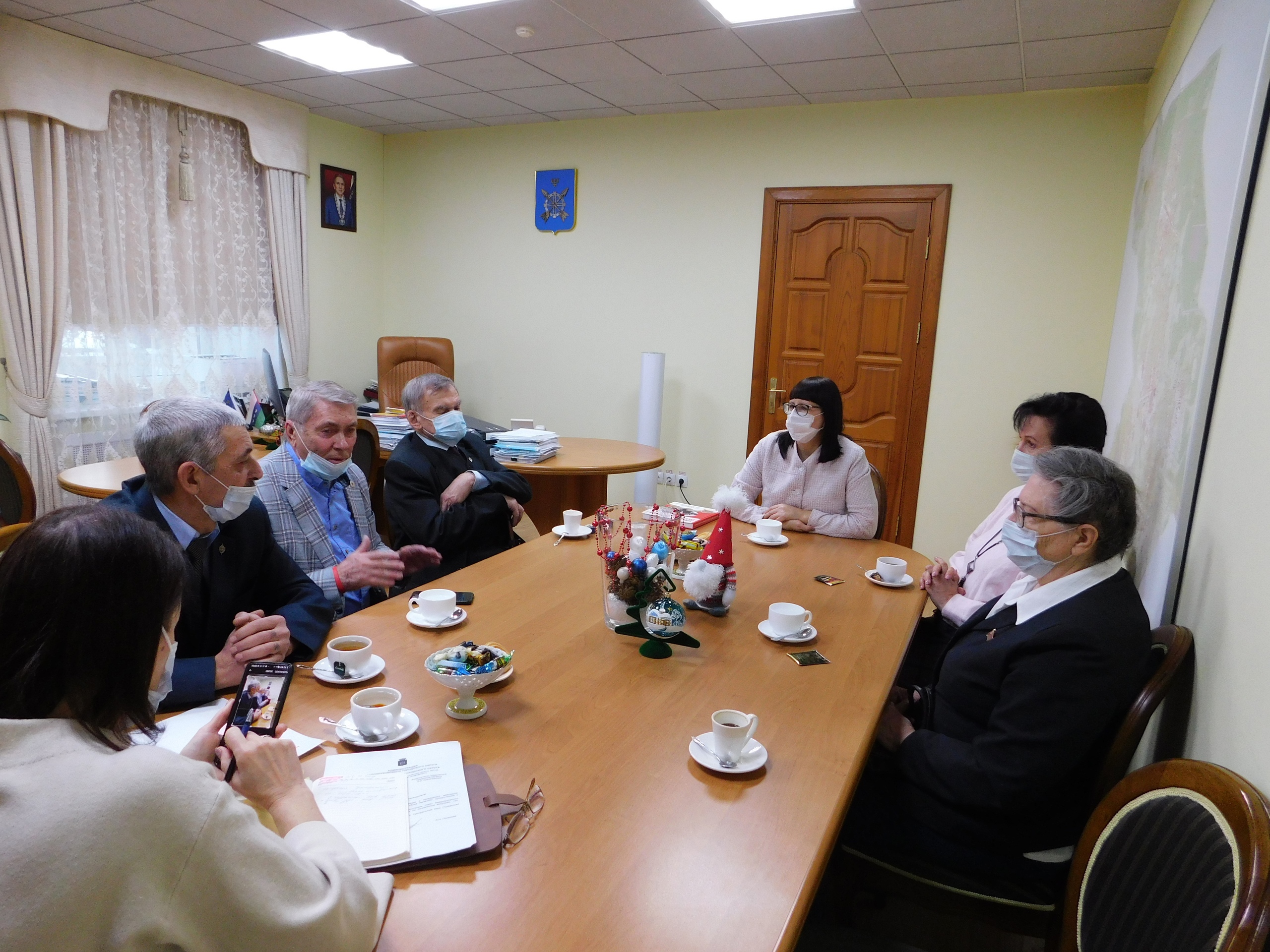 В нашем полку прибыло или нашего полку прибыло