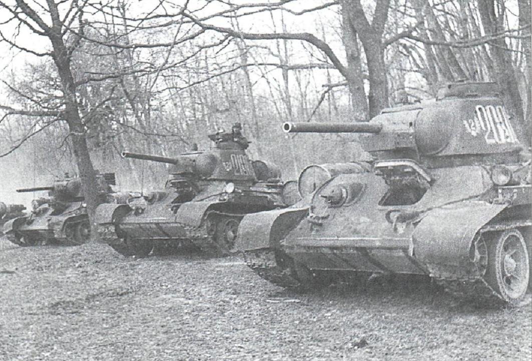 Танк т 34 бой. Танки т34 Великой Отечественной войны. Т-34/76 ВОВ. Танк т 34 ВОВ.